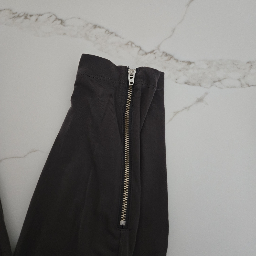 Express Gray Ankle Zip Leggings - Picture 2 of 7